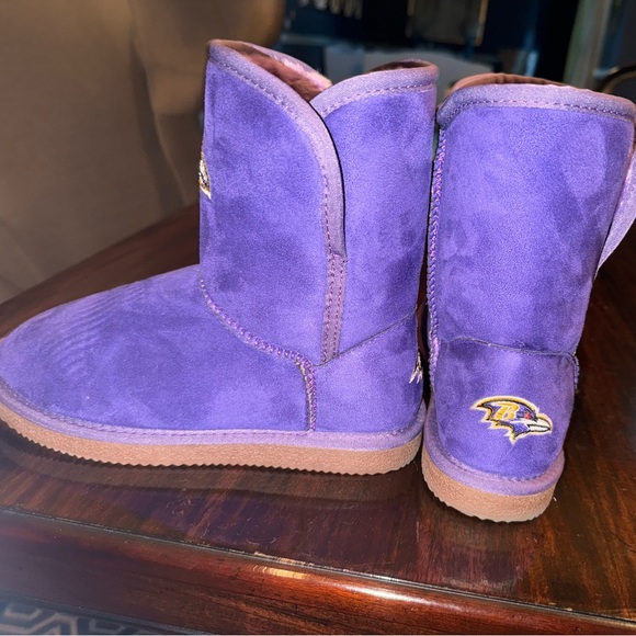 Purple Baltimore Ravens boots - Picture 6 of 6